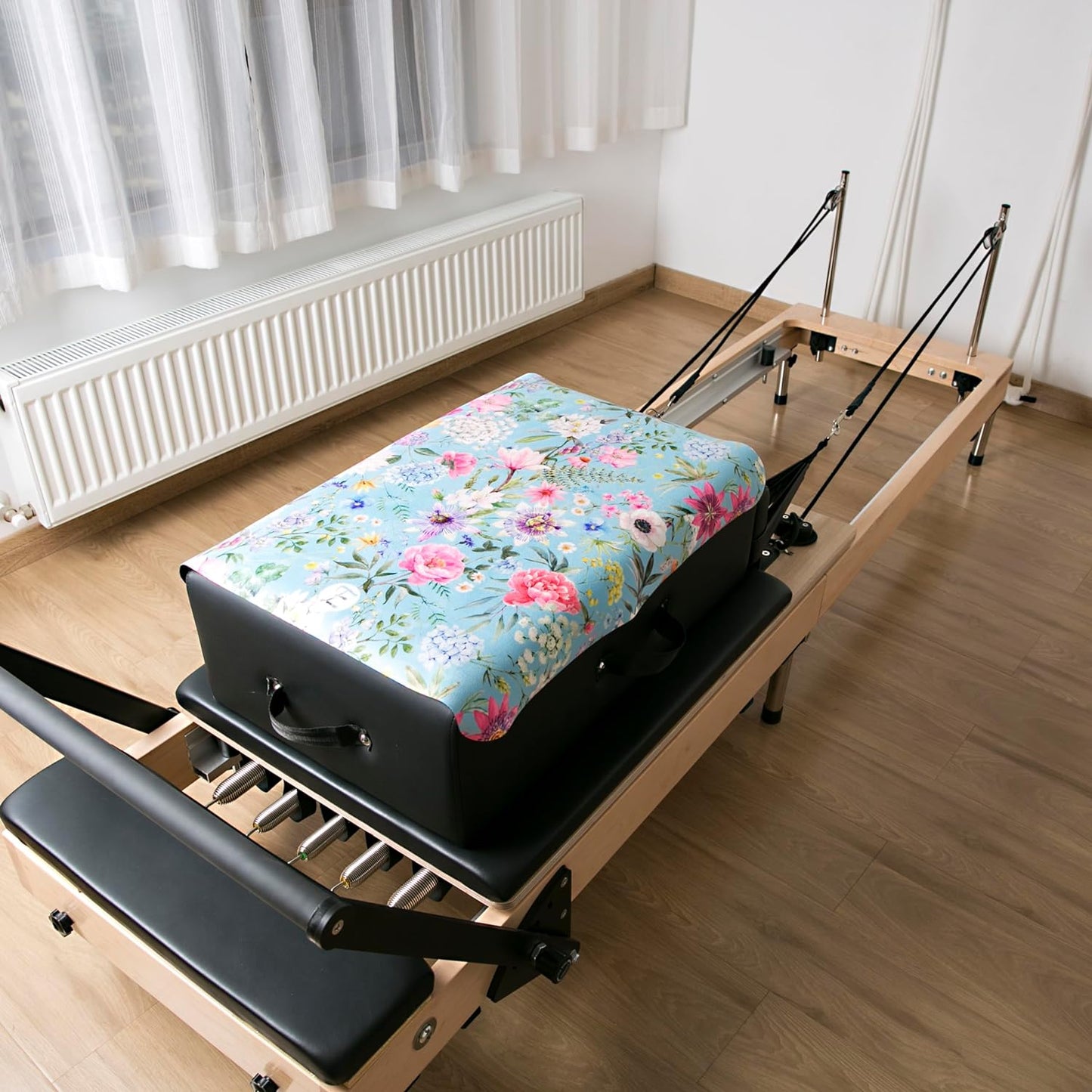 Pilates Reformer Mat Towel with Shoulders, Pilates Reformer Cover with Great Grip, Easy to Wash Light Weight Portable